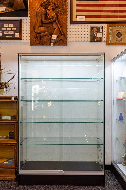 empty-antique-showcase